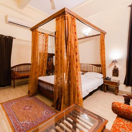 Sisodia Hotel & Resorts Jodhpur  Extérieur photo