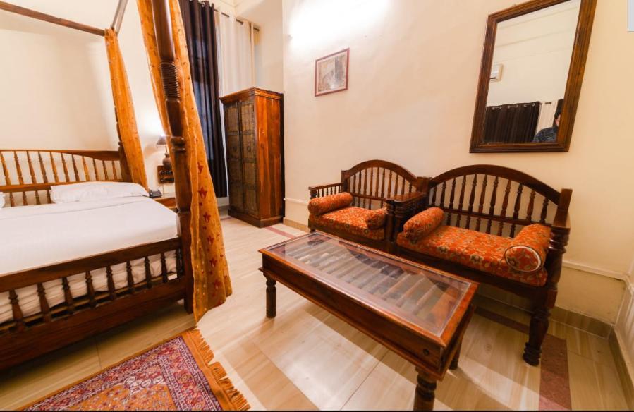 Sisodia Hotel & Resorts Jodhpur  Extérieur photo